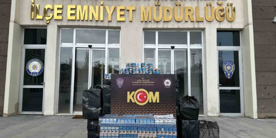 Ağrı'da Kaçak Sigara Operasyonunda 2 Kişi Tutuklandı Ağrı’da Kaçak Sigara Operasyonunda 2 Kişi Tutuklandı