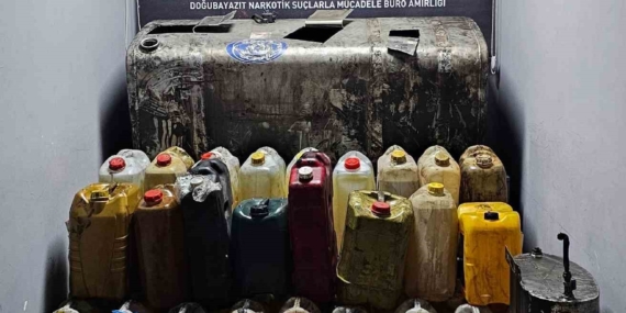 Ağrı'da Tırlarda 761 Kilo Metamfetamin Yakalandı: Uyuşturucu Operasyonu Detayları Ağrı’da Tırlarda 761 Kilo Metamfetamin Yakalandı: Uyuşturucu Operasyonu Detayları