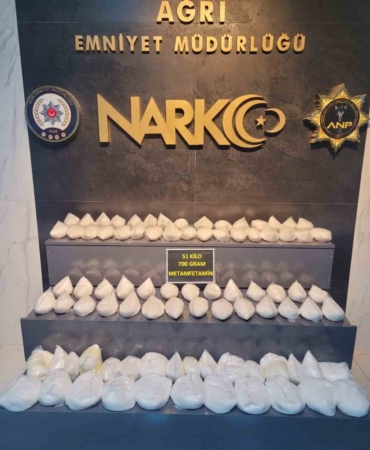 agrida-uyusturucu-ile-mucadelede-tarihi-basari-51-kilo-ele-gecirildi-UtRfSNum.jpg
