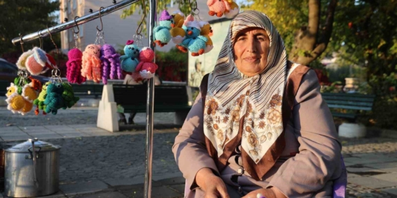 Amigurumi ile Deprem Korkusu ve Kanserin İzlerini Silmek Amigurumi ile Deprem Korkusu ve Kanserin İzlerini Silmek