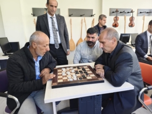 aricak-dama-turnuvasinda-yari-final-heyecani-mukemmel-anlarla-dolu-ZPqBSFzP.jpg