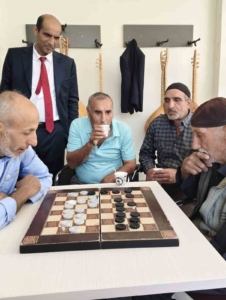 aricakta-heyecan-dolu-dama-turnuvasi-basladi-YzlN3NsH.jpg