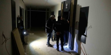 Asansör Montajında 3 Metreden Düşen İşçi Ağır Yaralandı asansor-montajinda-3-metreden-dusen-isci-agir-yaralandi-kpmZ3GKE.jpg