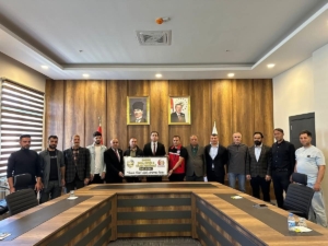batmanda-340-bin-lira-ile-satilan-rekor-fiyatli-balin-geliri-besicilere-aktarildi-Lai2YGFE.jpg