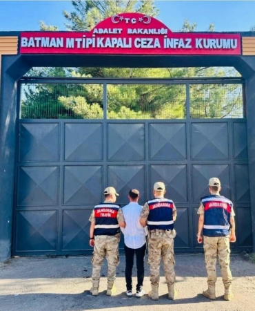 batmanda-aranan-sahislara-yonelik-basarili-operasyon-6-kisi-ele-gecirildi-dnzdSWFS.jpg