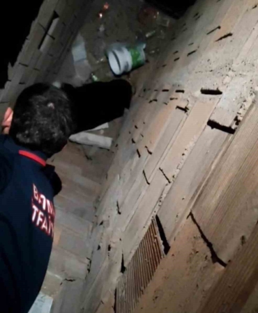 Batman'da Havalandırma Boşluğundan Kurtarılan Kedi Sevinçle Sahiplenildi batmanda-havalandirma-boslugundan-kurtarilan-kedi-sevincle-sahiplenildi-DUU5c4Wg.jpg