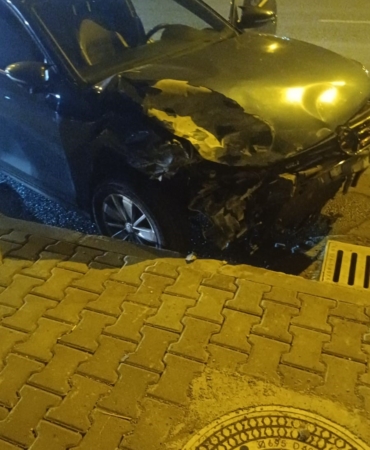 batmanda-saganak-yagis-zincirleme-trafik-kazasina-yol-acti-3-kisi-yaralandi-zhaD8lp7.jpg