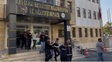 Batman'da Uyuşturucu Satıcılarına Yönelik Operasyon: 5 Kişi Gözaltında Batman’da Uyuşturucu Satıcılarına Yönelik Operasyon: 5 Kişi Gözaltında
