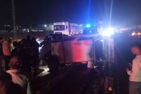 batmanda-zincirleme-trafik-kazasi-7-kisi-yaralandi-r8a6aJee.jpg