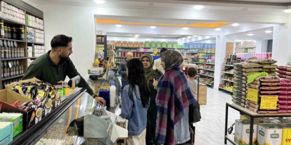 Bingöl'de Kış Çaylarına Artan İlgi ve Soğuyan Hava Bingöl’de Kış Çaylarına Artan İlgi ve Soğuyan Hava
