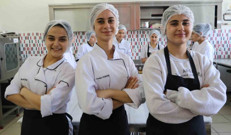 bir-ilcenin-okul-yemek-ihtiyacini-karsilayan-lise-yillik-15-milyon-ciro-lUmidnzs.jpg