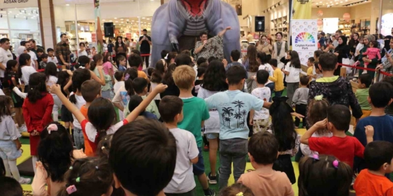Ceylan Karavil Park’ta Çocuklar için Heyecan Verici 'Jurassic Age' Etkinliği Ceylan Karavil Park’ta Çocuklar için Heyecan Verici ‘Jurassic Age’ Etkinliği