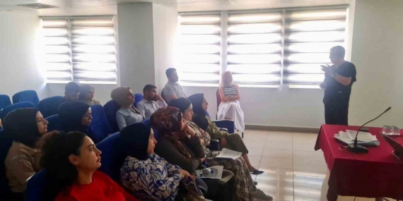 Diyarbakır Gebe Okulu'nda Ağız ve Diş Sağlığı Eğitimleri Başladı! Diyarbakır Gebe Okulu’nda Ağız ve Diş Sağlığı Eğitimleri Başladı!