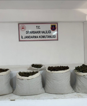 diyarbakirda-93-kilo-uyusturucu-operasyonu-kayda-gecen-basari-vmxms4hN.jpg