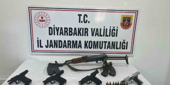 Diyarbakır'da Silah Kaçakçılığına Geçit Yok! Diyarbakır’da Silah Kaçakçılığına Geçit Yok!