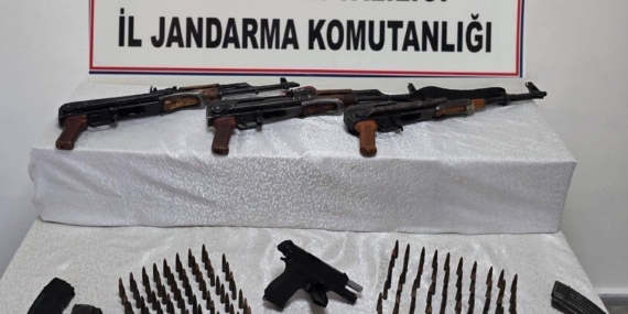 Diyarbakır’da Silah Kaçakçılığına Karşı Sert Operasyon Diyarbakır’da Silah Kaçakçılığına Karşı Sert Operasyon