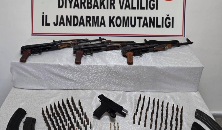 Diyarbakır’da Silah Kaçakçılığına Karşı Sert Operasyon diyarbakirda-silah-kacakciligina-karsi-sert-operasyon-fTLZWX9i.jpg