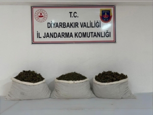 diyarbakirda-uyusturucu-operasyonlari-sucla-mucadelede-yeni-adimlar-PbNf2Q6g.jpg