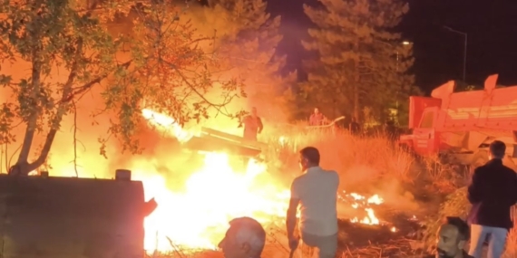 Düğün Salonunda Yangın: Paniğe Neden Olan Olay Düğün Salonunda Yangın: Paniğe Neden Olan Olay