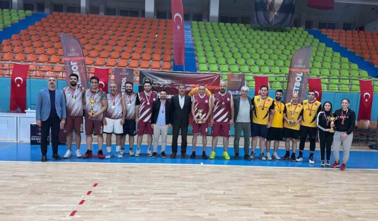 Elazığ Kamu Spor Oyunları 2023: Başarıyla Tamamlandı! elazig-kamu-spor-oyunlari-2023-basariyla-tamamlandi-ADeDnrHx.jpg