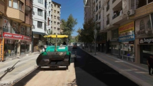 elazigda-balakgazi-caddesi-modernizasyonuyla-yenilendi-2jdpbsLM.jpg