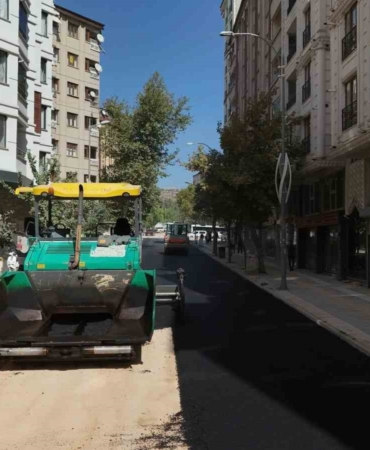 elazigda-balakgazi-caddesi-modernizasyonuyla-yenilendi-2jdpbsLM.jpg