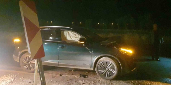 Elazığ'da Feci Trafik Kazası: İki Kişi Yaralandı Elazığ’da Feci Trafik Kazası: İki Kişi Yaralandı
