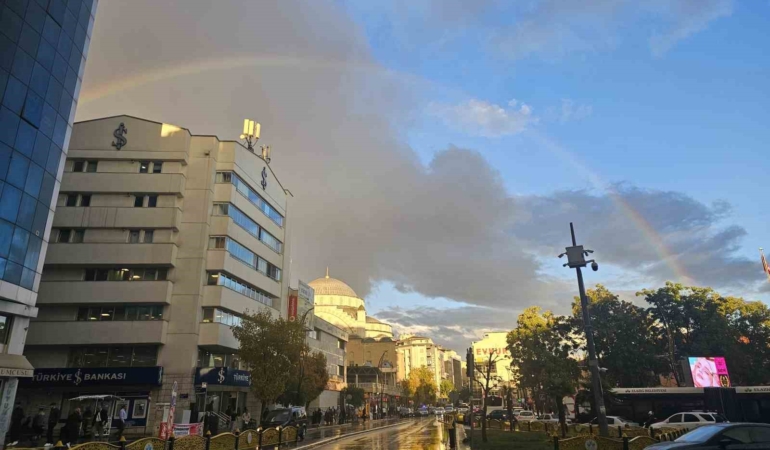 elazigda-gokkusaginin-renkli-dansi-doganin-goz-bebegi-5gjirRA9.jpg