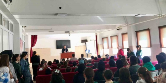 Elazığ'da İmam Hatipliler Haftası: Eğitim ve Kültür Etkinlikleri Elazığ’da İmam Hatipliler Haftası: Eğitim ve Kültür Etkinlikleri