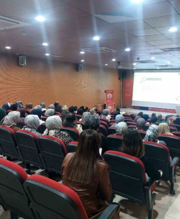 elazigda-kadinlar-icin-ozel-madde-bagimliligi-egitimi-DcZT4w1c.jpg