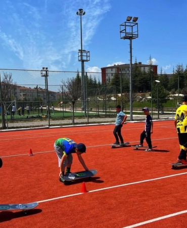 Elazığ'da Kaykay ve Paten Sporunda Yenilikçi Bir İlk! elazigda-kaykay-ve-paten-sporunda-yenilikci-bir-ilk-CfZVbtYl.jpg