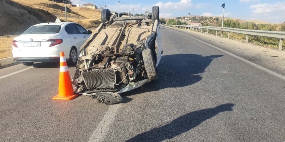 Elazığ'da Otomobilin Takla Attığı Kaza Anları Elazığ’da Otomobilin Takla Attığı Kaza Anları