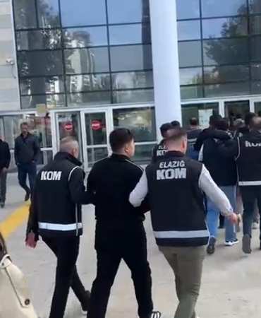Elazığ'da Polisiye Operasyon: Suçlulara Geçit Yok, 8 Tutuklama! elazigda-polisiye-operasyon-suclulara-gecit-yok-8-tutuklama-9Qpf3V2W.jpg