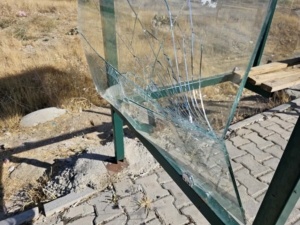 elazigda-sehir-magandalari-duragi-hedef-aldi-camlar-kirildi-d3maanKw.jpg