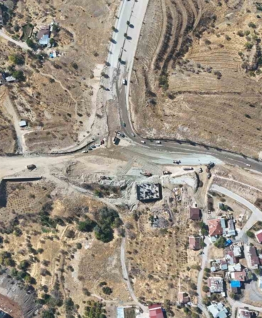 elazigda-yol-genisletme-projeleri-hizla-devam-ediyor-LpZSMnIi.jpg