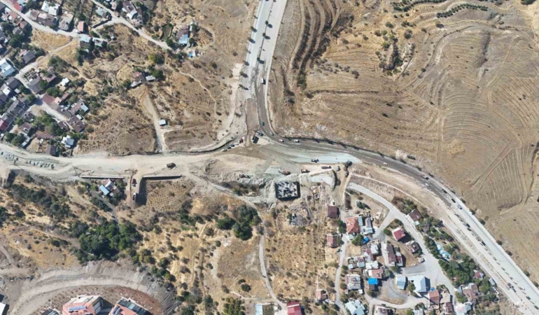 elazigda-yol-genisletme-projeleri-hizla-devam-ediyor-LpZSMnIi.jpg