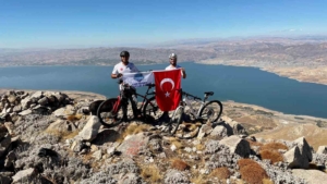 elazigin-zirvesine-bisikletle-tirmanis-2-bin-100-metre-yukseklik-lUpkMqgy.jpg
