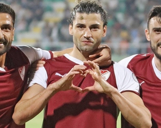 Elazığspor'da Fuat Bavuk'un Zirve Başarısı elazigsporda-fuat-bavukun-zirve-basarisi-JeFny6XK.jpg