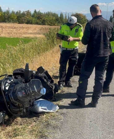 erzincanda-feci-kaza-rus-motosiklet-surucusu-bariyere-carparak-hayatini-kaybetti-6sRMzzeb.jpg