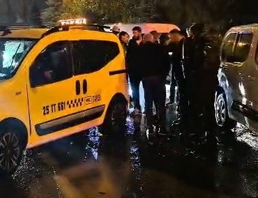erzurumda-feci-zincirleme-kaza-8-arac-birbirine-girdi-tL9Zh7Np.jpg