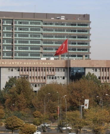 gaziantepte-17-bicak-darbesiyle-oldurulen-mustafa-yildiz-davasinda-sok-karar-h1HzcwuJ.jpg
