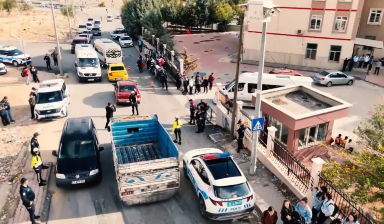 gaziantepte-okul-cevrelerinde-dron-destekli-guvenlik-uygulamalari-LKF76SB4.jpg
