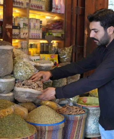 gaziantepte-soguyan-hava-ile-aktar-dukkanlarina-ziyaret-artiyor-9P2B94n6.jpg