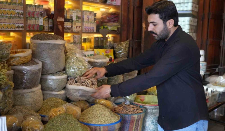gaziantepte-soguyan-hava-ile-aktar-dukkanlarina-ziyaret-artiyor-9P2B94n6.jpg