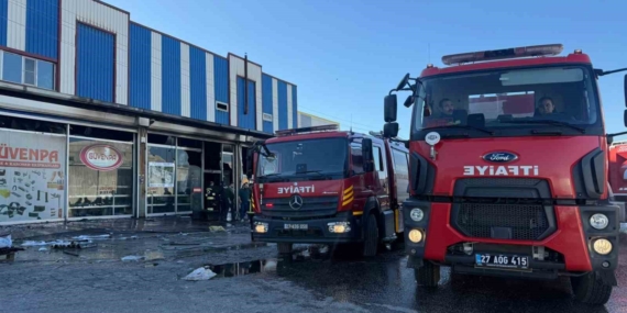 Gaziantep’teki Hırdavat Dükkânında Meydana Gelen Yangın