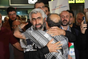 gazze-filo-aktivisti-akilotu-israilde-turk-pasaportu-tasiyan-cifte-vatandaslar-askerlik-yapiyor-irBJydA3.jpg