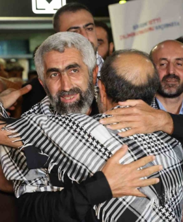 gazze-filo-aktivisti-akilotu-israilde-turk-pasaportu-tasiyan-cifte-vatandaslar-askerlik-yapiyor-irBJydA3.jpg