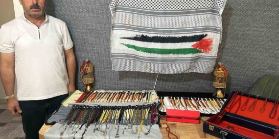 Gazze İçin 35 Yıllık Eşsiz Tespih Koleksiyonu Satışa Sunuldu Gazze İçin 35 Yıllık Eşsiz Tespih Koleksiyonu Satışa Sunuldu