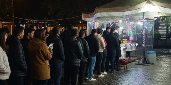 Glikoz Şurubu Olmadan Hazırlanan Eşsiz Halka Tatlısı Glikoz Şurubu Olmadan Hazırlanan Eşsiz Halka Tatlısı