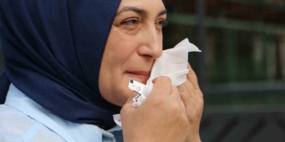 Islak Mendil ve Dezenfektan Kullanmanın Beklenmedik Sonucu: Ehliyetten Olma Hikayesi Islak Mendil ve Dezenfektan Kullanmanın Beklenmedik Sonucu: Ehliyetten Olma Hikayesi